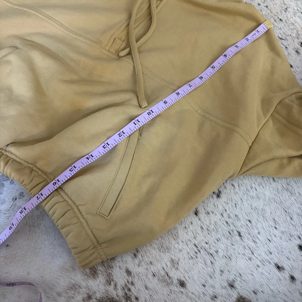 ALO Yoga size small